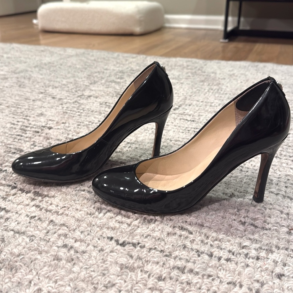 Ivanka Trump Black Patent Leather Stiletto Pumps Size 6 Classic Heels